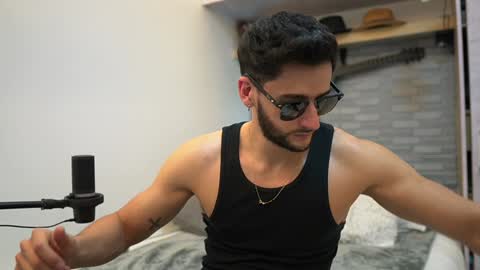 saimon  online show from February 1, 2025, 2:05 am