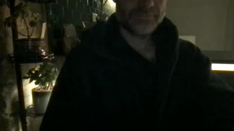 saint009 online show from October 14, 2025, 4:46 am