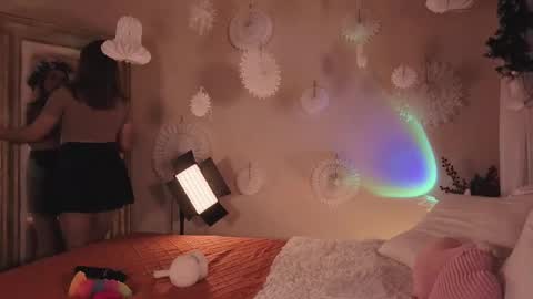 saint__vicious online show from November 27, 2025, 8:22 pm