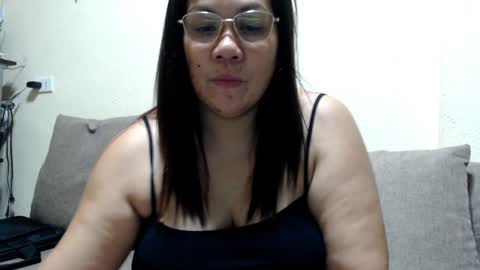 saint_flowerxxx online show from December 31, 2024, 7:51 pm