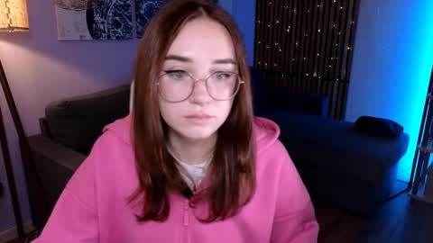 Snapshot of saintmolly_ chatting on November 2, 2025, 2:19 pm Molly online show from November 2, 2025, 2:19 pm