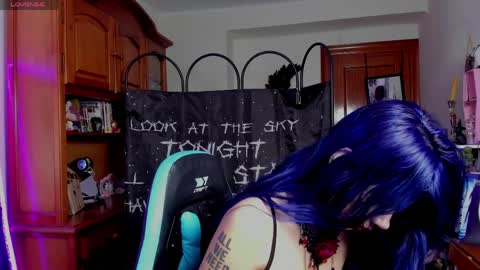    online show from April 9, 2026, 7:14 am