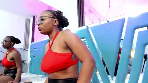 salem_rosee online show from February 18, 2026, 11:17 am