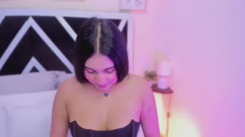 Salem online show from November 3, 2025, 11:33 am