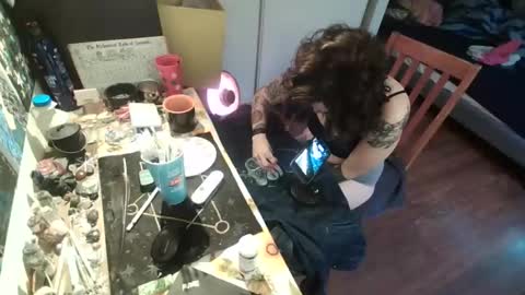 salemsslut online show from February 24, 2025, 2:15 pm