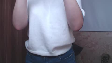 Snapshot of sally_femdom chatting on September 18, 2025, 5:42 am Sally online show from September 18, 2025, 5:42 am