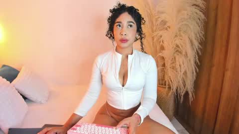 Snapshot of sally_rosses chatting on May 11, 2026, 1:06 pm sally rosses online show from May 11, 2026, 1:06 pm