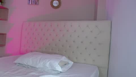 salome__2002 online show from June 13, 2026, 12:14 pm
