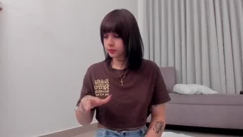 Snapshot of salome_velour chatting on July 8, 2026, 2:43 pm Salome velour online show from July 8, 2026, 2:43 pm