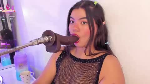 Salome online show from April 6, 2026, 4:46 am