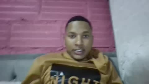 Snapshot of salomoon23 chatting on December 24, 2024, 2:33 pm INSTAGRAM luis1pedraza online show from December 24, 2024, 2:33 pm