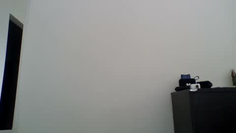 Snapshot of salomoon23 chatting on May 1, 2026, 6:12 pm INSTAGRAM luis1pedraza online show from May 1, 2026, 6:12 pm