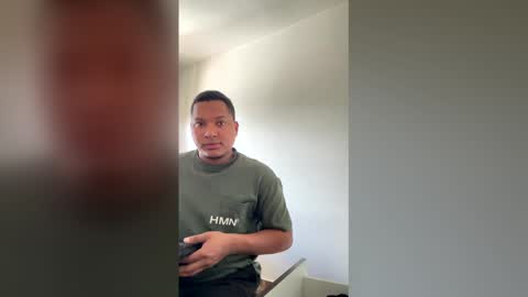 Snapshot of salomoon23 chatting on May 24, 2026, 6:13 pm INSTAGRAM luis1pedraza online show from May 24, 2026, 6:13 pm