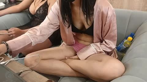 Snapshot of saloni_india chatting on March 25, 2026, 11:00 pm saloni_india online show from March 25, 2026, 11:00 pm