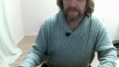 Saltimbanquier  Salt  ou  Banquier  online show from December 10, 2024, 1:44 pm