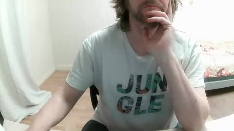 Saltimbanquier  Salt  ou  Banquier  online show from January 26, 2025, 10:55 am