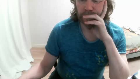 Saltimbanquier  Salt  ou  Banquier  online show from February 14, 2025, 7:07 am