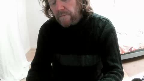 Saltimbanquier  Salt  ou  Banquier  online show from March 6, 2025, 7:36 am