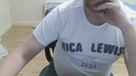 Saltimbanquier  Salt  ou  Banquier  online show from October 22, 2025, 12:05 pm