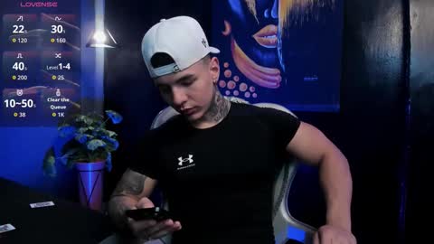 SALVATORE online show from March 10, 2026, 5:51 pm