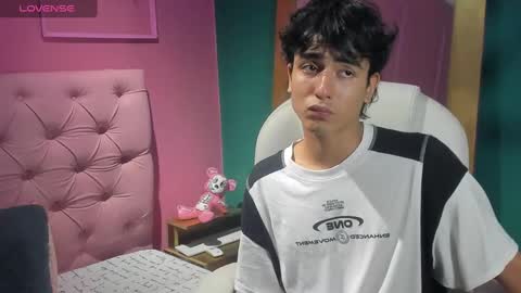 Snapshot of salvatore_monterey chatting on December 4, 2024, 10:51 pm salvatore online show from December 4, 2024, 10:51 pm