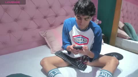 Snapshot of salvatore_monterey chatting on December 7, 2024, 8:49 pm salvatore online show from December 7, 2024, 8:49 pm