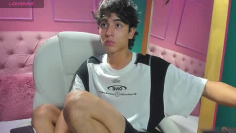 Snapshot of salvatore_monterey chatting on January 7, 2025, 10:41 pm salvatore online show from January 7, 2025, 10:41 pm