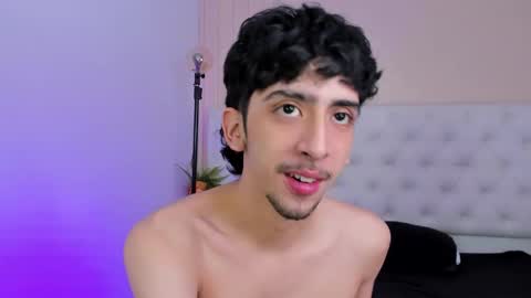 Snapshot of salvatore_monterey chatting on October 16, 2025, 8:43 pm salvatore online show from October 16, 2025, 8:43 pm