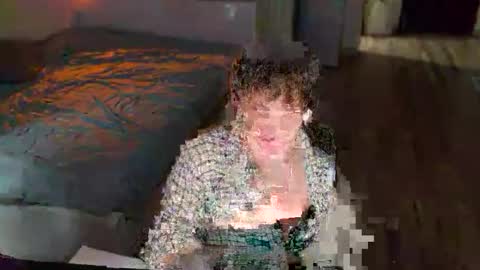 Snapshot of sam_garcia_ chatting on October 26, 2025, 2:17 am sunhine online show from October 26, 2025, 2:17 am