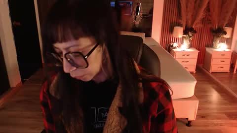 SAM MANSON online show from February 7, 2026, 12:31 pm