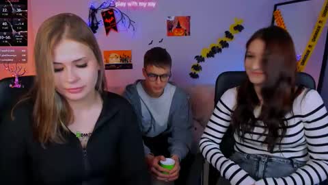 Sam online show from October 26, 2025, 8:15 pm