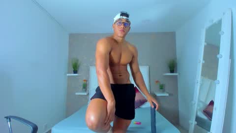 sam_rouge online show from February 23, 2025, 8:55 pm