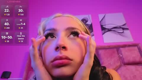 Snapshot of samantaa_liov chatting on June 11, 2026, 7:45 pm samantaa_liov online show from June 11, 2026, 7:45 pm