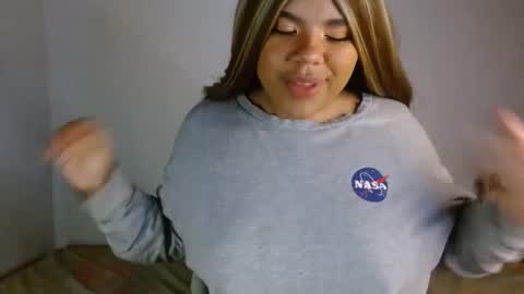 Snapshot of samantha_890 chatting on October 1, 2025, 10:27 pm samantha_890 online show from October 1, 2025, 10:27 pm