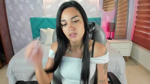 natalia online show from September 13, 2025, 1:00 pm