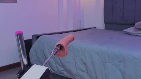 samantha_blow online show from April 28, 2026, 4:06 am