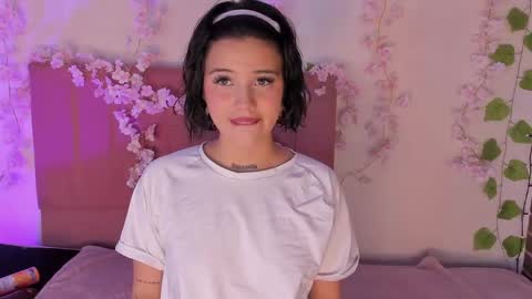 samantha_browwnn online show from April 28, 2026, 12:42 am