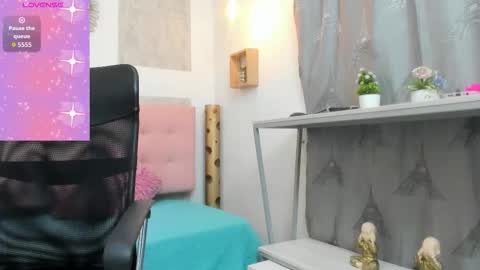    online show from December 2, 2025, 10:31 am