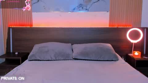 samantha_moons online show from May 5, 2026, 11:57 pm