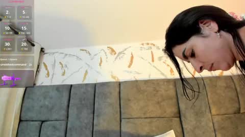 samantha_velle online show from May 16, 2026, 2:19 am