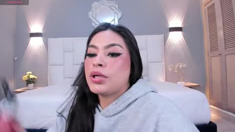  Samanthaa online show from December 1, 2025, 11:26 am