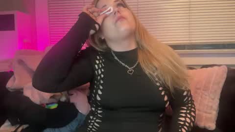 Snapshot of samanthafever chatting on December 1, 2025, 2:49 am samanthafever online show from December 1, 2025, 2:49 am