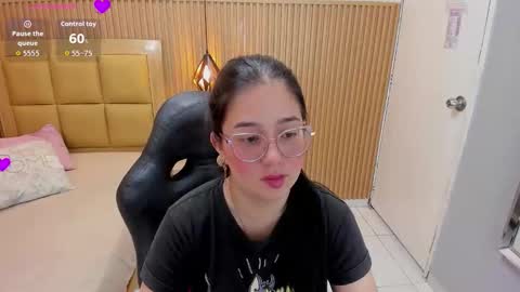   online show from February 18, 2026, 12:45 pm