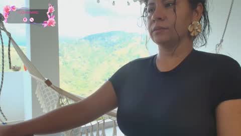 samanthahut1 online show from February 11, 2026, 8:58 pm