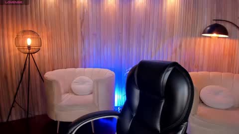 Snapshot of samanthaklein_ chatting on December 29, 2024, 11:29 pm Samantha Klein online show from December 29, 2024, 11:29 pm