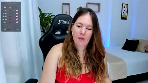 Samantha samy online show from December 4, 2024, 5:16 am