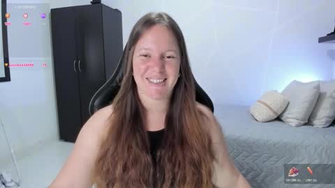 Samantha samy online show from October 18, 2025, 10:54 pm