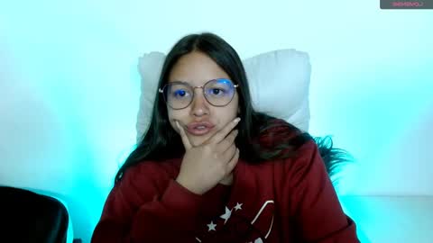 Snapshot of samantharoldan chatting on January 7, 2025, 11:45 pm Samantha online show from January 7, 2025, 11:45 pm