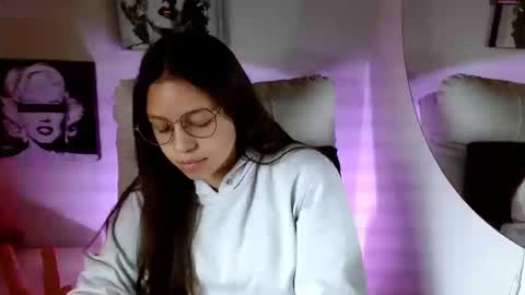 Snapshot of samantharoldan chatting on September 10, 2025, 3:01 pm Samantha online show from September 10, 2025, 3:01 pm