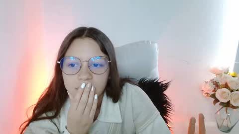 Snapshot of samantharoldan chatting on October 3, 2025, 4:37 pm Samantha online show from October 3, 2025, 4:37 pm